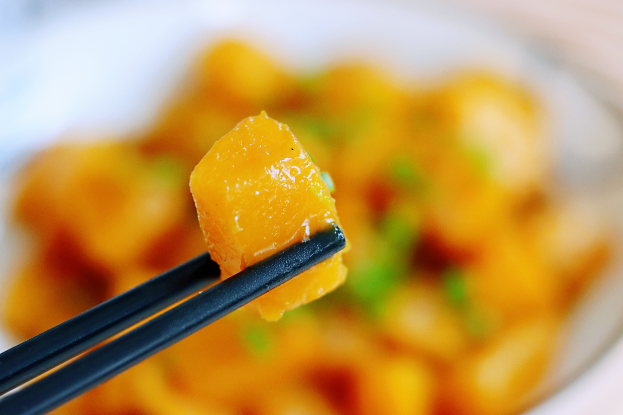 天热要多吃它，维C含量极高且富含锌，营养美味，常吃顺利过夏天