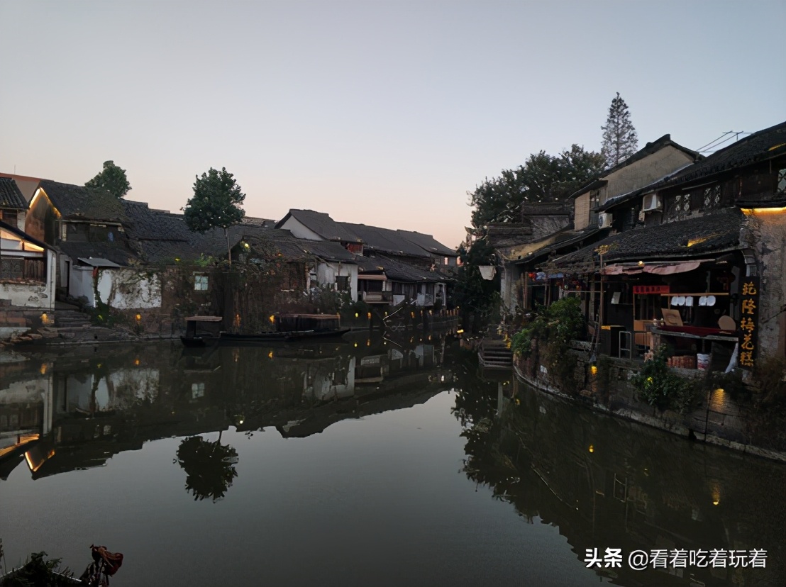 A day trip to Wuzhen and Xinshi ancient towns