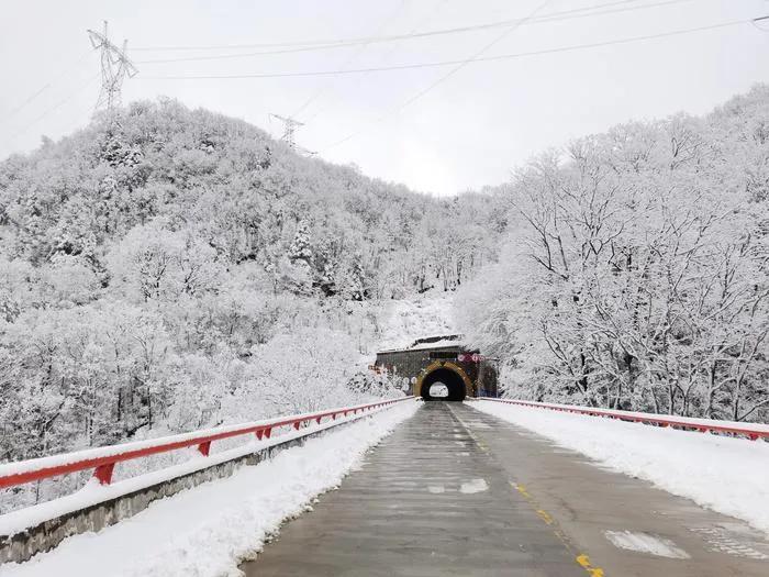 注意！受雨雪影响，西安这些路段仍实行交通管制