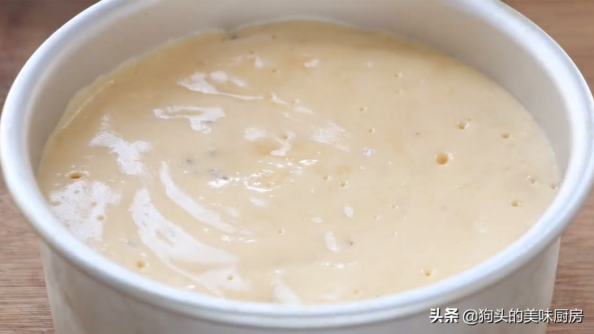 教你1碗麵粉4個雞蛋做蛋糕，不用烤箱不用電飯煲，新手一次成功