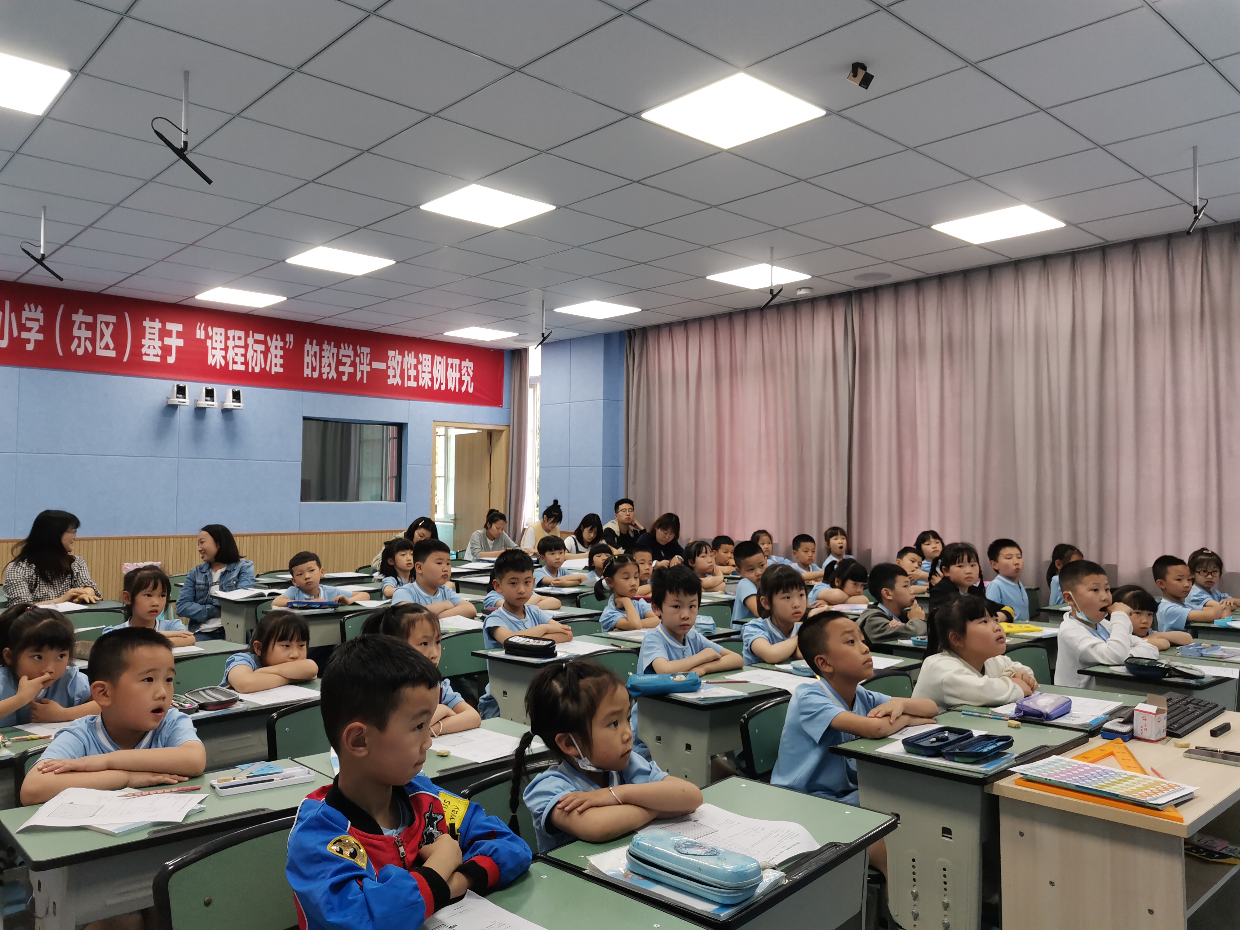 凝聚“新”力量 创造“新”成果丨双流实小东区新教师成长汇报课