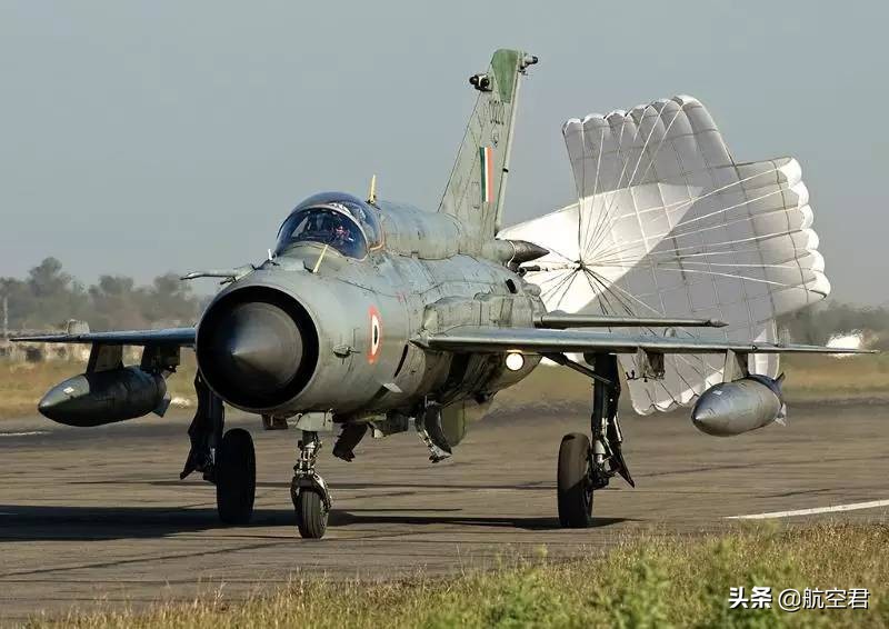 �й��վ���ӡ�ȿվ�����װ����ͬһ��ս�������������ڷ���