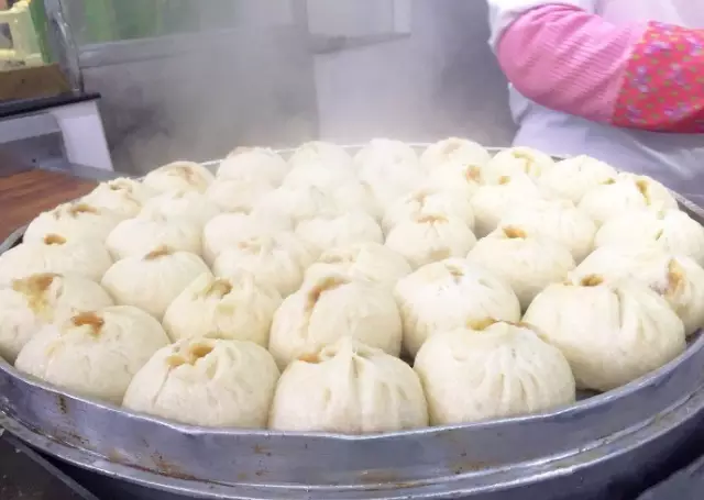 美食界扛把子都藏在成都三江鞋厂、东郊记忆等