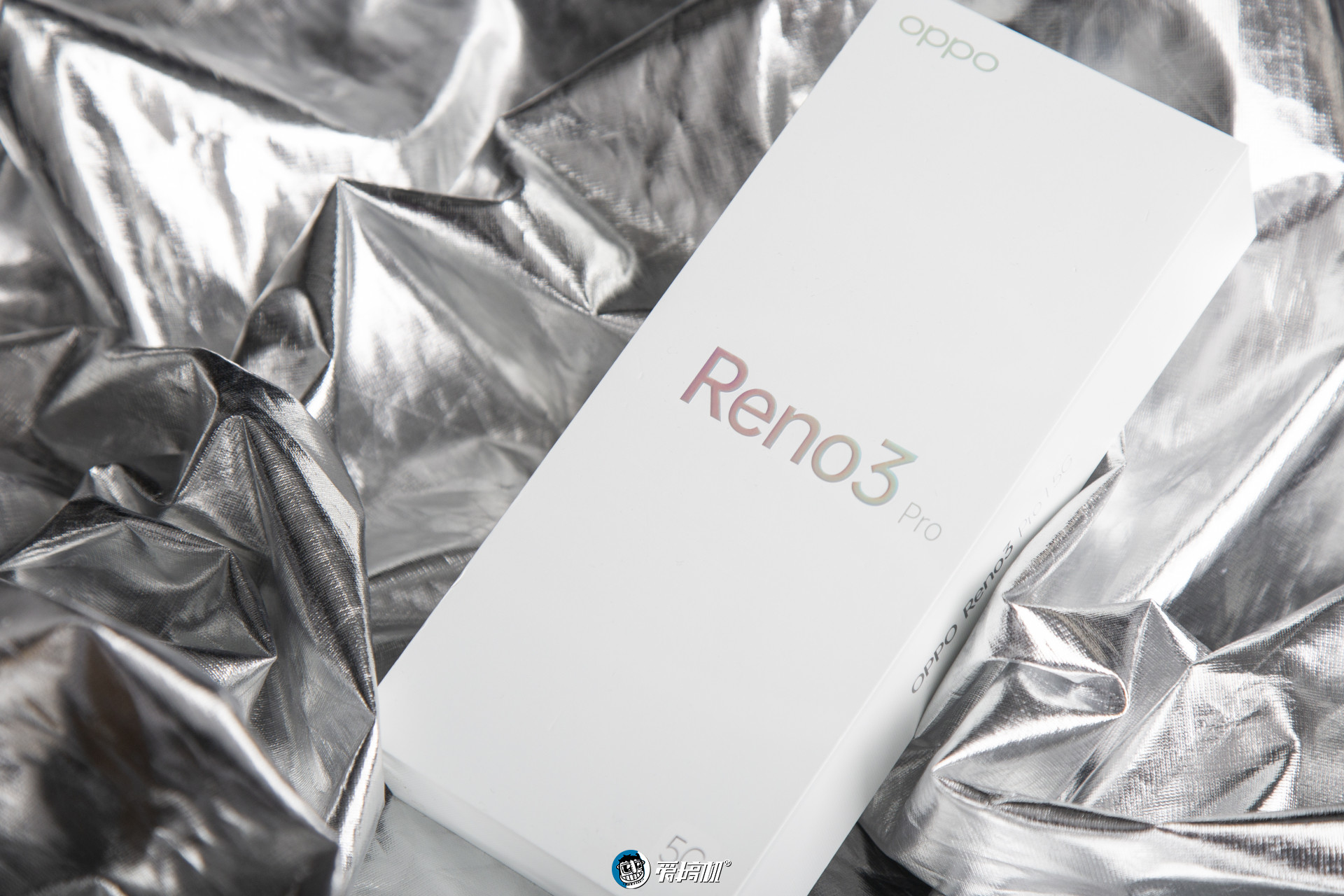 OPPO Reno3 Pro上手评测 可能是最轻薄的5G手机