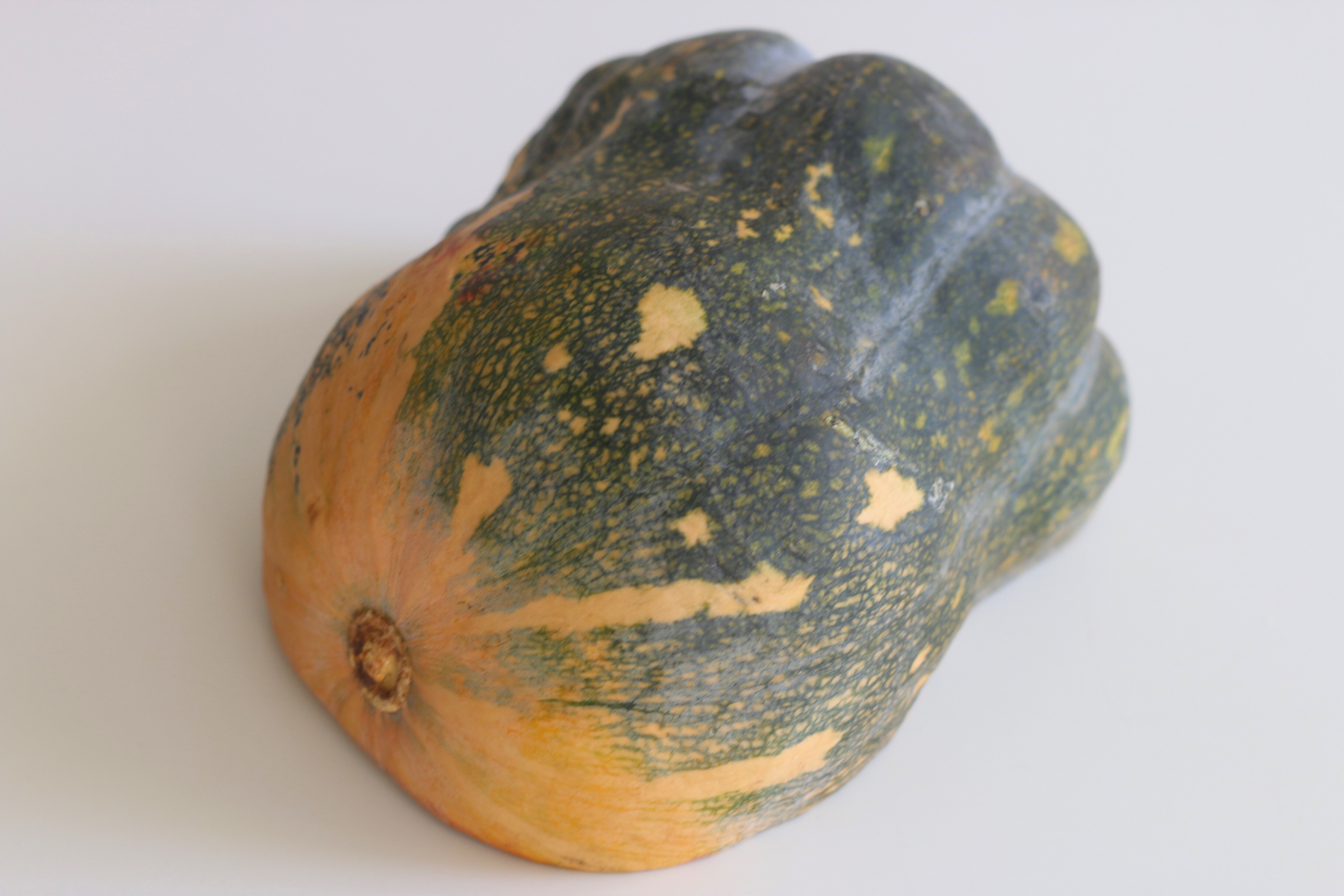 用南瓜燜了一鍋飯，沒炒菜，孩子吃得有滋有味，秋天就愛這麼吃