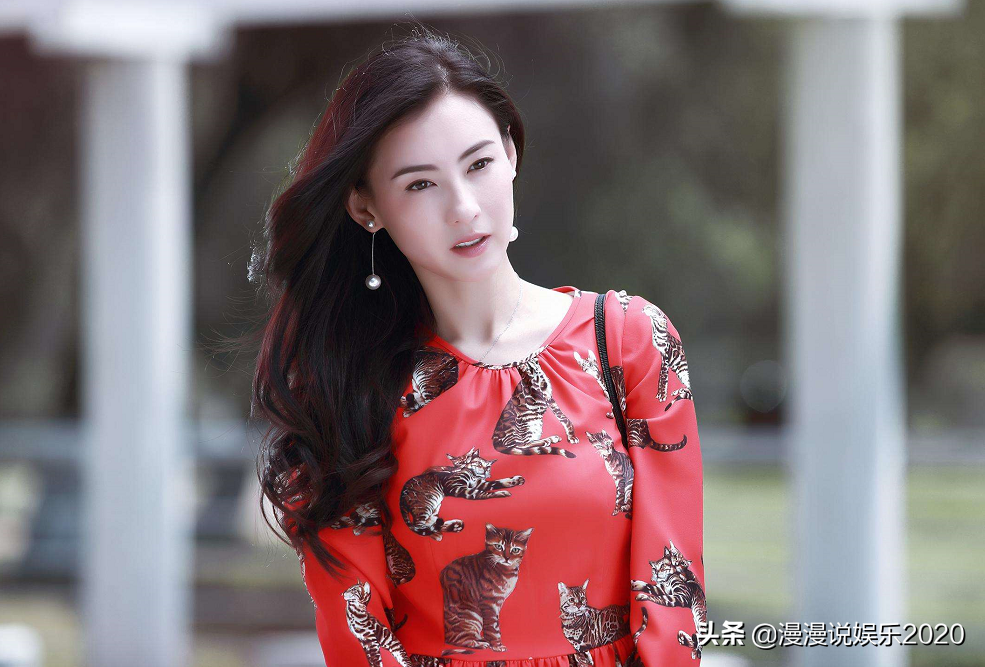 张柏芝“省吃俭用”养儿子？狄波拉晒谢霆锋转账记录，给的真不少