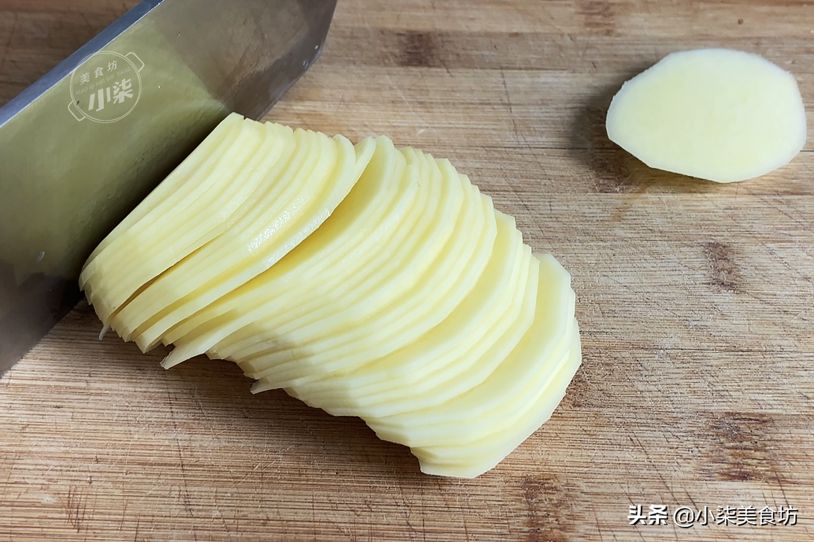 家里有土豆就能学会的菜，5分钟就上桌，简单省事，孩子超爱吃