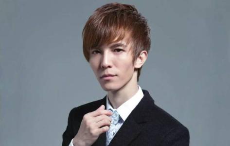 “斜杠青年”郭敬明：是会拍电影的作家，更是成功的商人