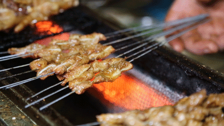 走进深夜的武汉南湖，只想说腐败至极