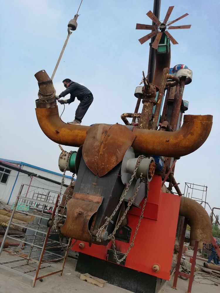 中国著名雕塑家邱天老师告诉您：钢铁装置雕塑是怎么做成的！（三）