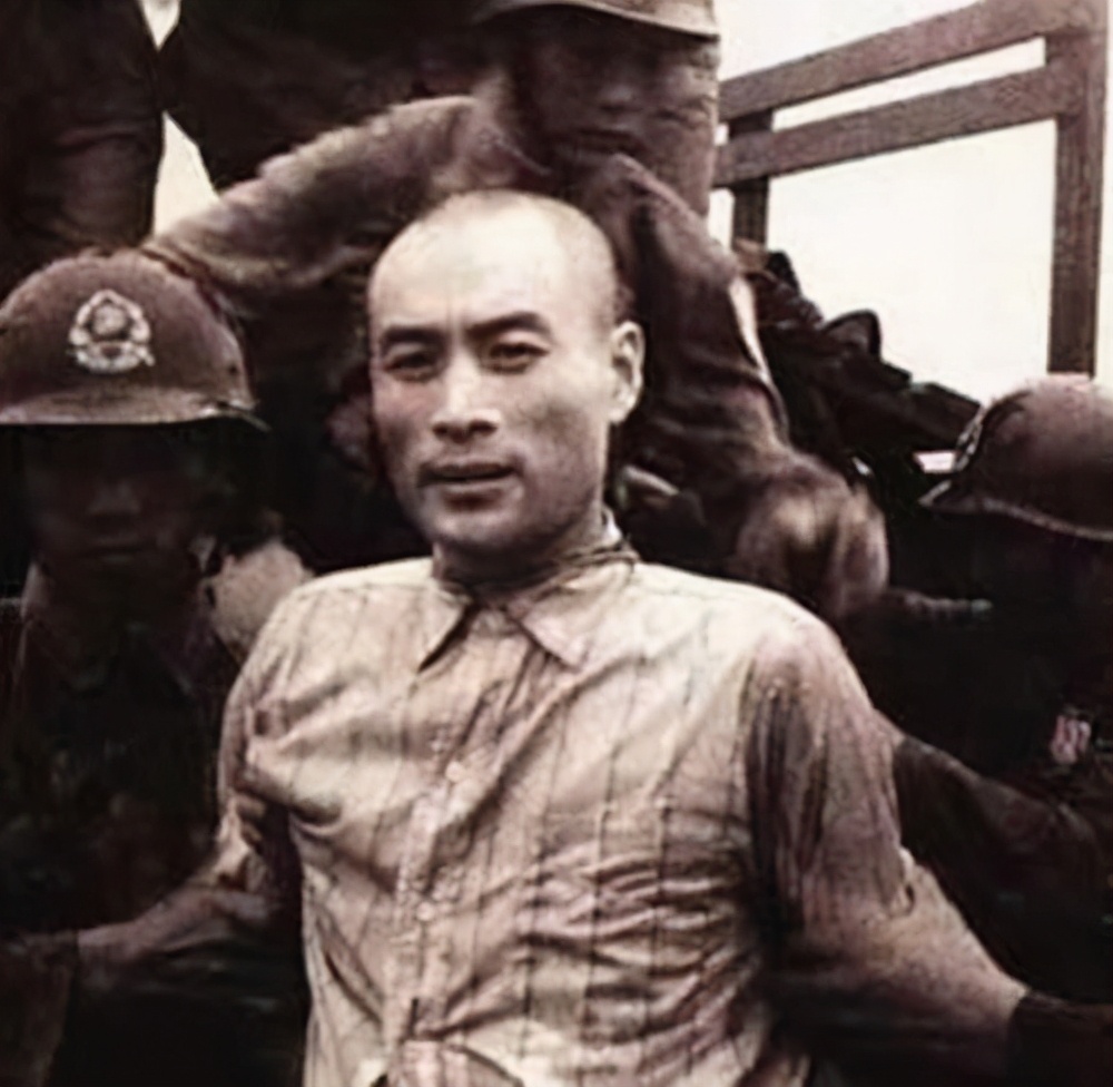 1950年三野准备解放台湾，此人把台湾防御部署图全交给华东局