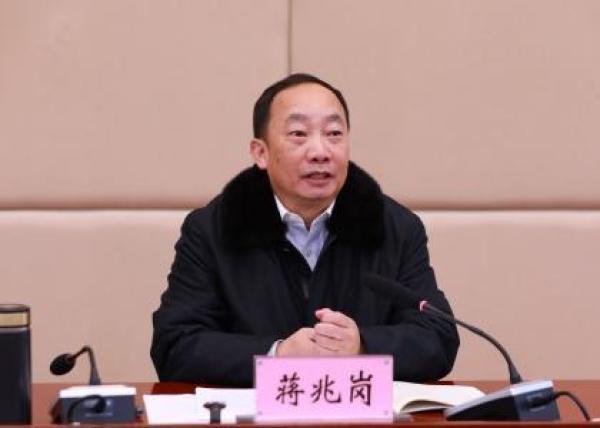 西南林业大学原校长蒋兆岗潜逃，是谁最先汇报他失联的？