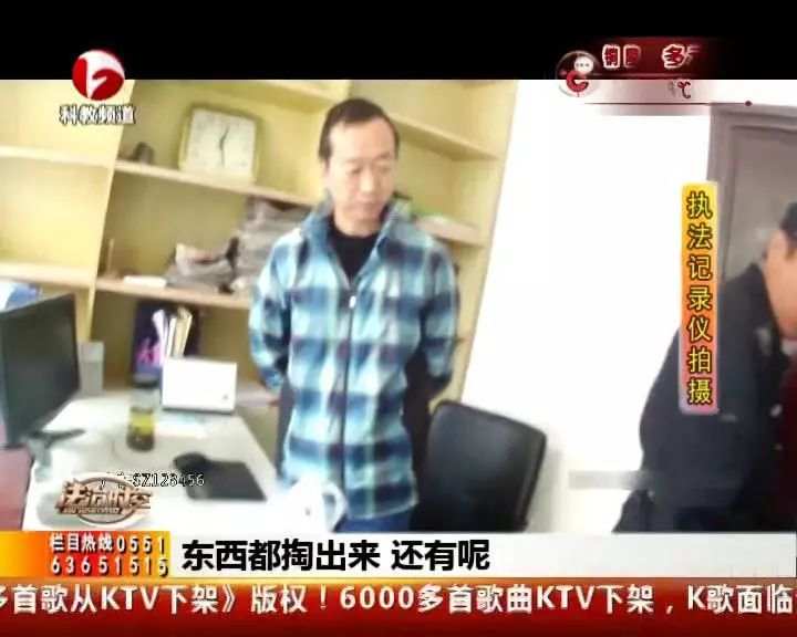 包小姐名片:一女大学生被印“包小姐”，竟是同学泄私愤？图片