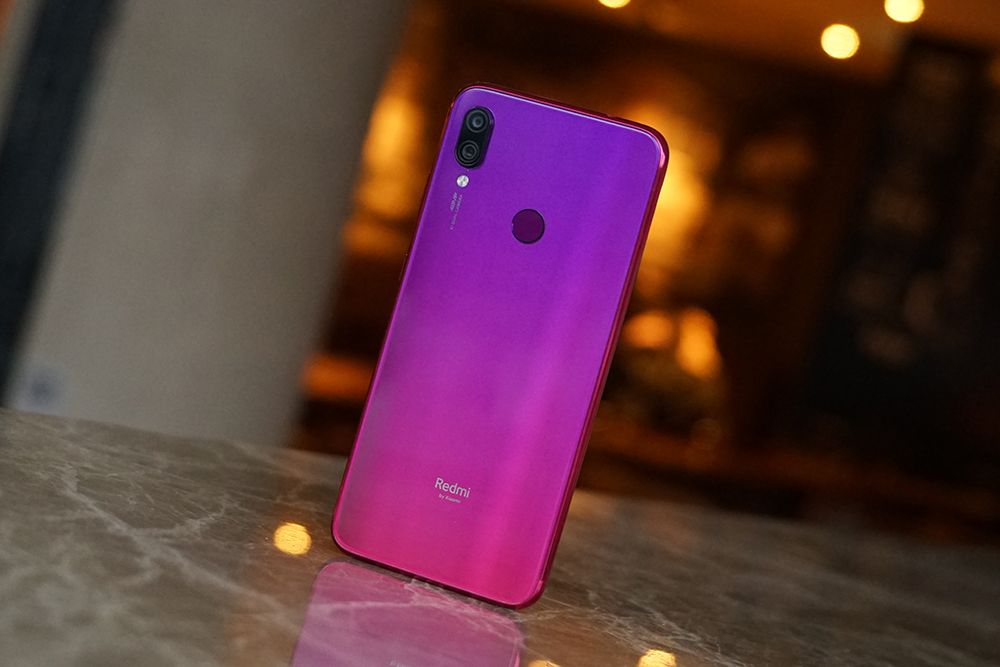 炫彩渐变色外壳 4800万超清双摄像头 红米noteRedmi Note 7拆箱