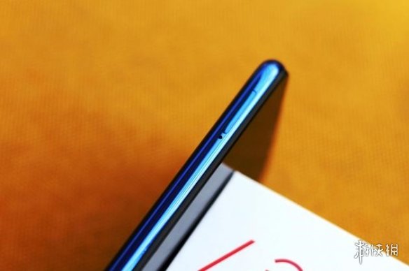 红米noteRedmi Note 7真机里手图 精准定位中低档 主推性价比高