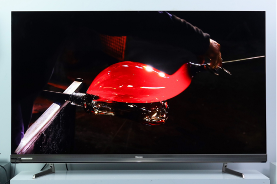 评测：搭载自研芯片，海信U8E电视能否挑起画质大梁？