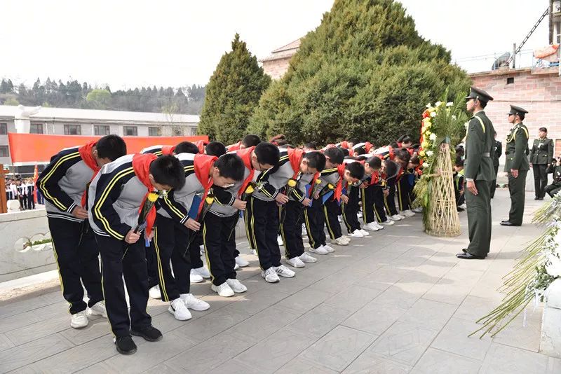 铭记历史,缅怀先烈