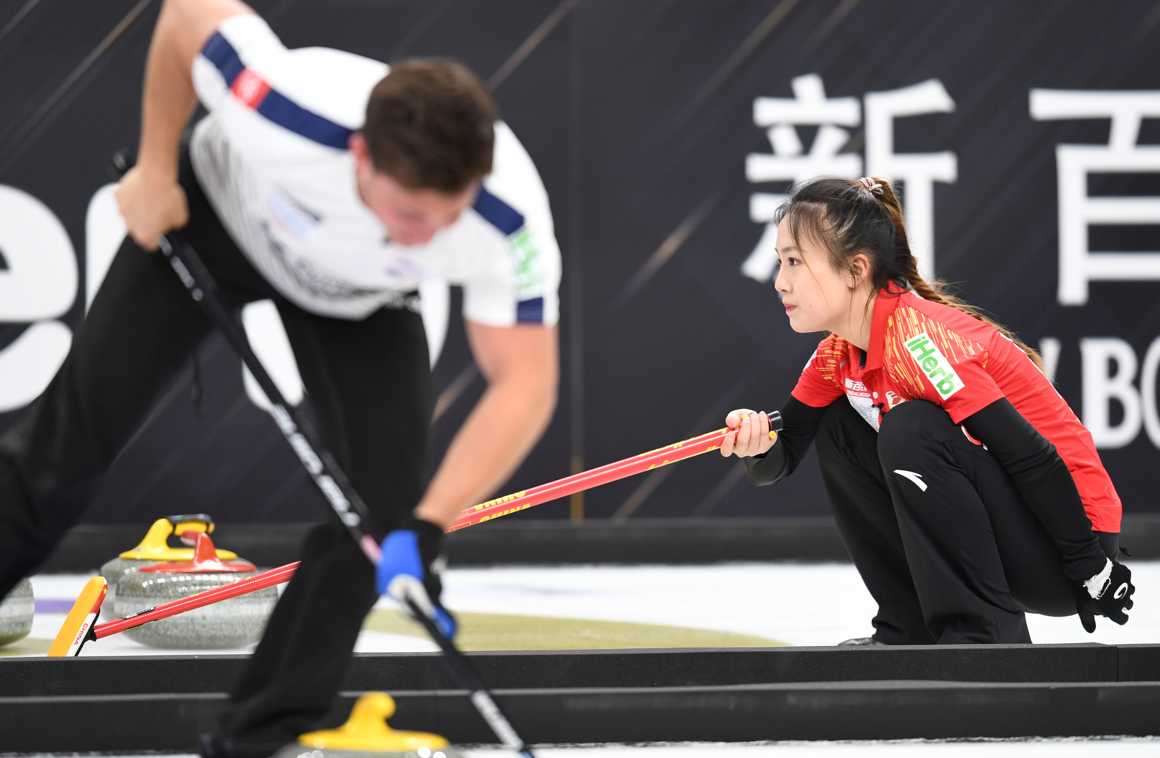 世界杯2018混合数据(冰壶——世界杯总决赛混合双人循环赛：中国队不敌加拿大1队)