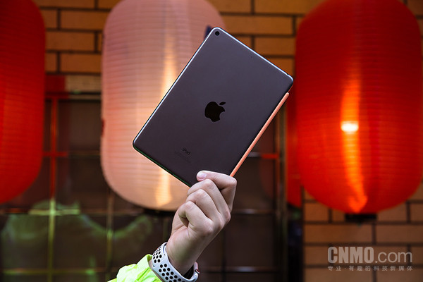 为何我能选购iPad mini？精巧外壳令人招架不住...