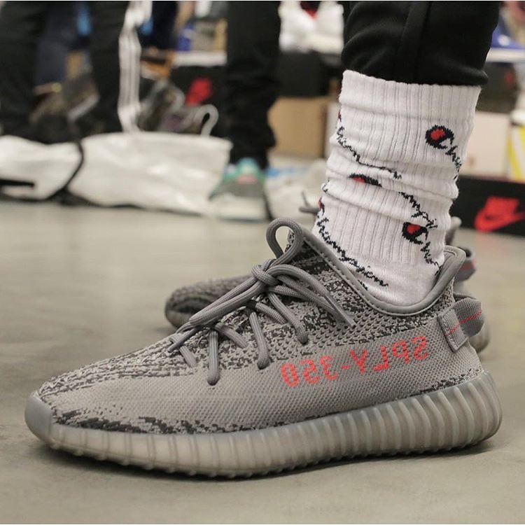 Yeezy 350 V2 最全上脚合集！今夏穿哪双？看完再决定！