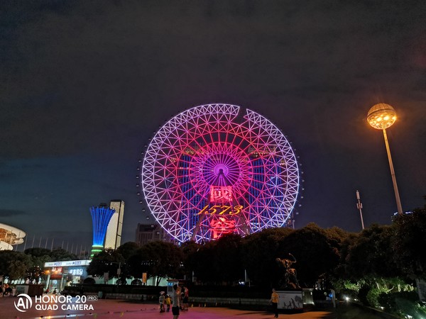 榮耀20 PRO全面評(píng)測(cè) 遲到1個(gè)月但值得等待的四攝旗艦