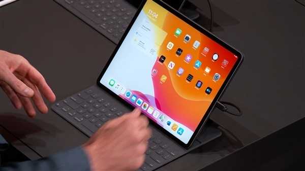 新系统iPadOS公布：增加手式作用，分屏功能升級
