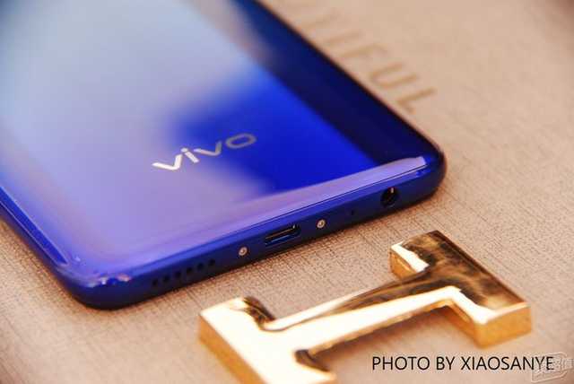 vivo Z5x手机评测：可以爽玩一整天的千元水桶机