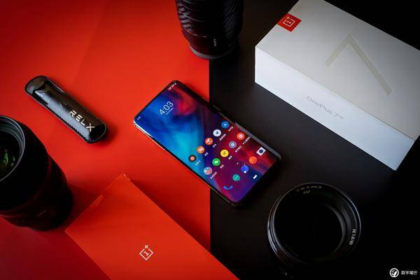 属于一加的高光时刻，国产新晋机皇：OnePlus 7 Pro