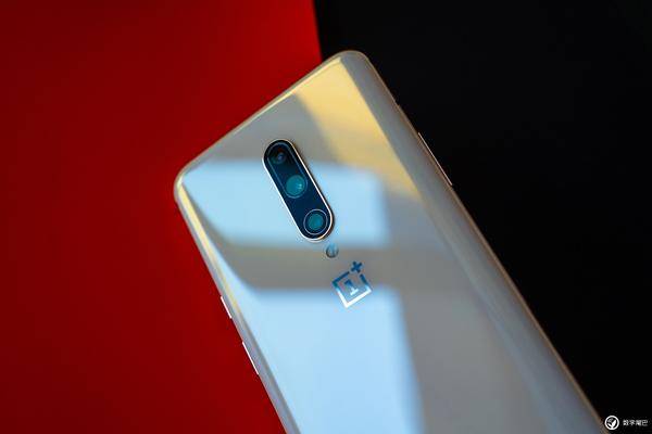 属于一加的高光时刻，国产新晋机皇：OnePlus 7 Pro