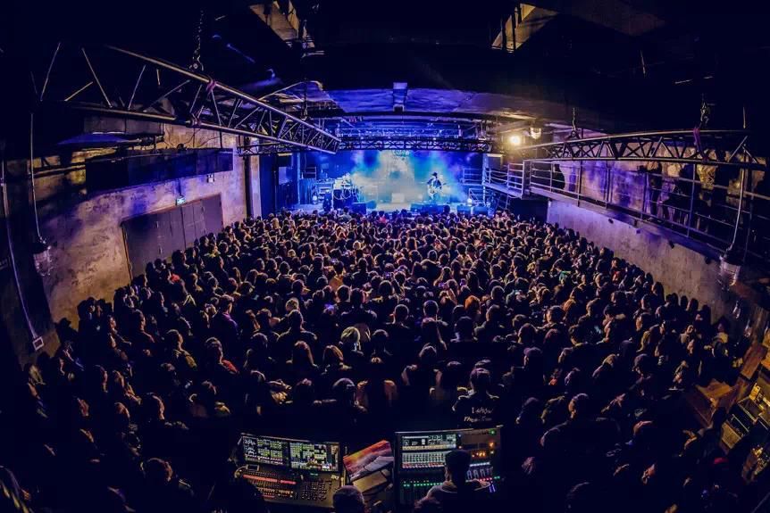 Band fire, how does the Livehouse of hatch band break cuss of small numerous demon? 