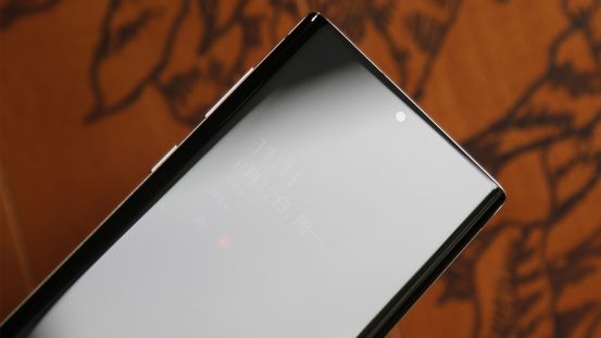 多项黑科技加持 屏幕依旧无可挑剔 三星Galaxy Note 10系列上手体验