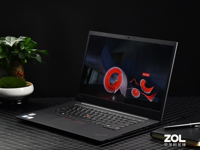 Quadro專業卡加持 ThinkPad P1 隱士 2019評測