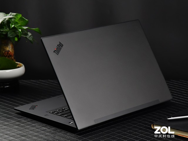 Quadro專業卡加持 ThinkPad P1 隱士 2019評測
