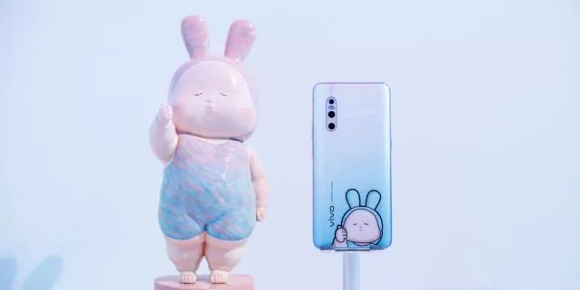 配用三星980集成化5GCPU，vivo X30或将下个月公布