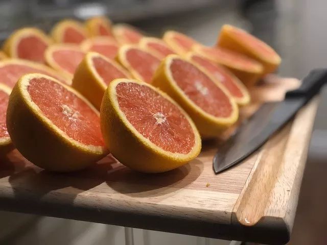柚子千萬別和它一起吃,傷肝還毀腎! 吃柚子前必看