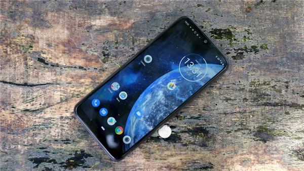 摩托罗拉Moto E6 Plus全面评测：性价比超级高的入门级机型