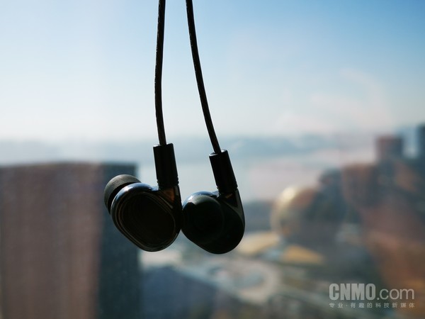小米圈铁四模块耳机评测：倾听真实自我音色戴上它就可以