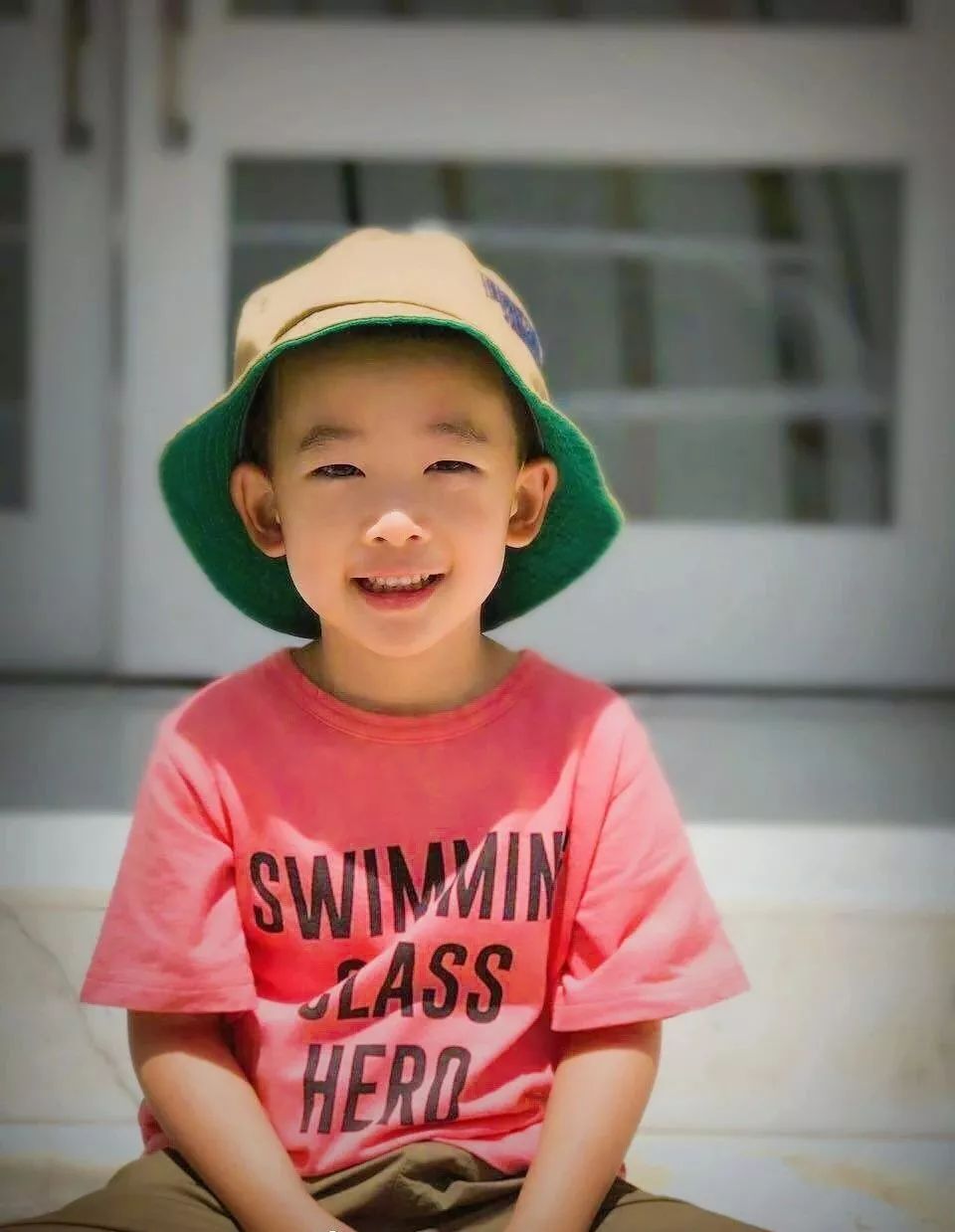 6岁Jasper被夸会做人：成人世界油腻的“高情商”，才配不上他