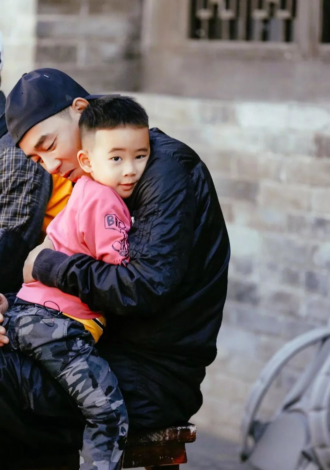 6岁Jasper被夸会做人：成人世界油腻的“高情商”，才配不上他