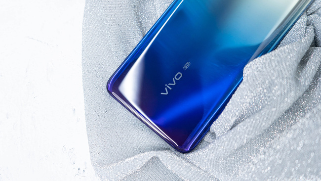 新一代5G潮品 新晋小姐姐自拍神器——vivo S6轻体验