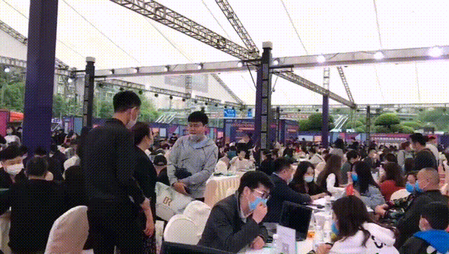 标杆力量提振行业信心 兄弟装饰＆江北红星美凯龙2020年装修购物节圆满举行