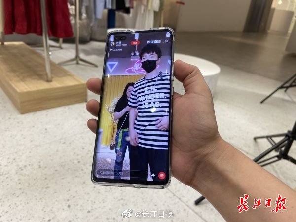 Han Zhengjie business door diary of go back to work: Attempt direct seeding sells the clothes, sale already had restored half