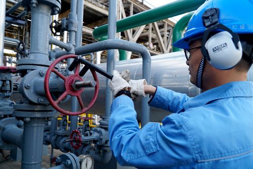 上海石化成功研制出防爆F扳手