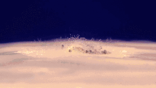 大马封城2个月电影院全场发晒毛！劲核突！！好