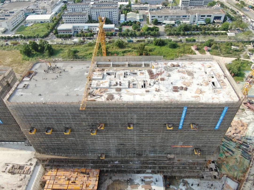 广州富力医院.ucla health附属医院全面封顶