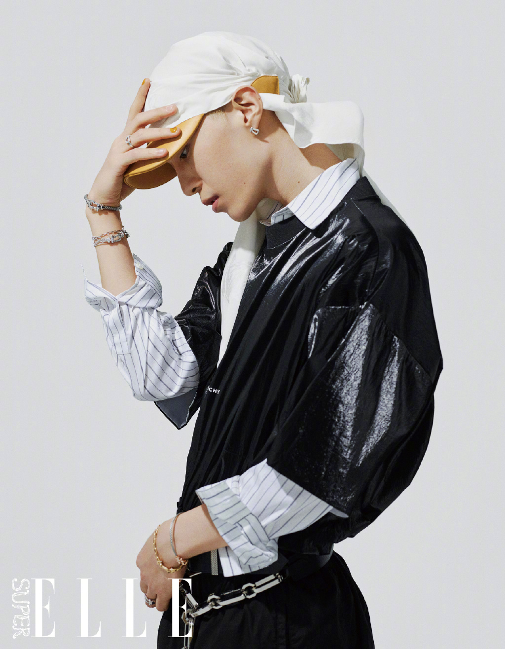 200520 范丞丞《SuperELLE》六月刊大片释出 不受拘束