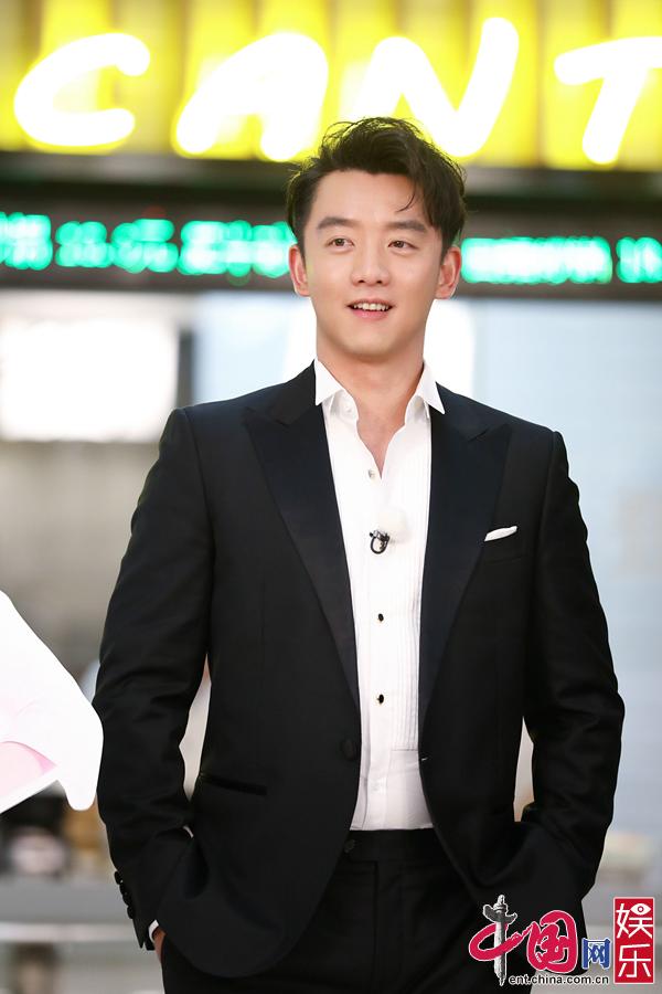 《奔跑吧》先导片上演人缘大考验 跑男家族为新