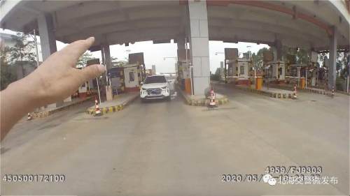 北海的监控可以拍到你开车打手机！这个北海仔