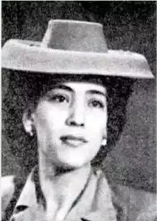 赌王何鸿燊逝世，别只从豪门八卦认识他