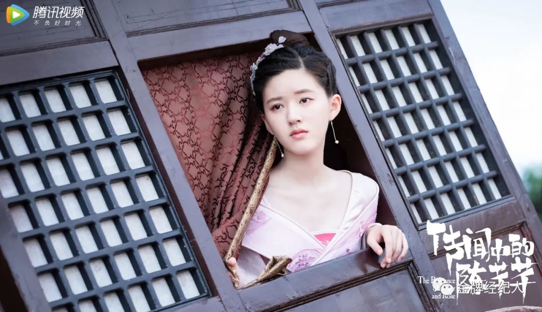 专访赵露思丨爽剧女主角的「平淡」生活